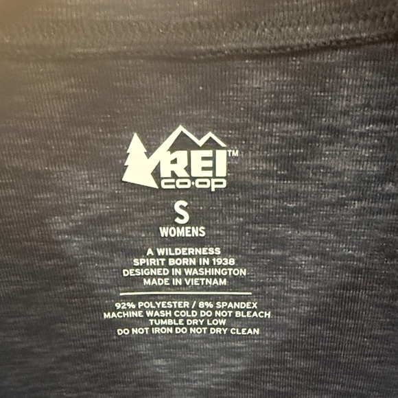 REI Black Long Sleeve Mid-Weight Crew Tee - Picture 3 of 6